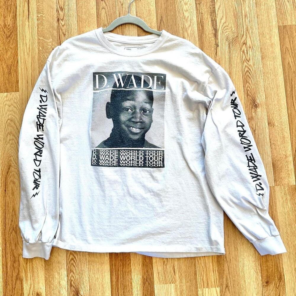 White D Wade World Tour Long-Sleeve Tee - Size XL